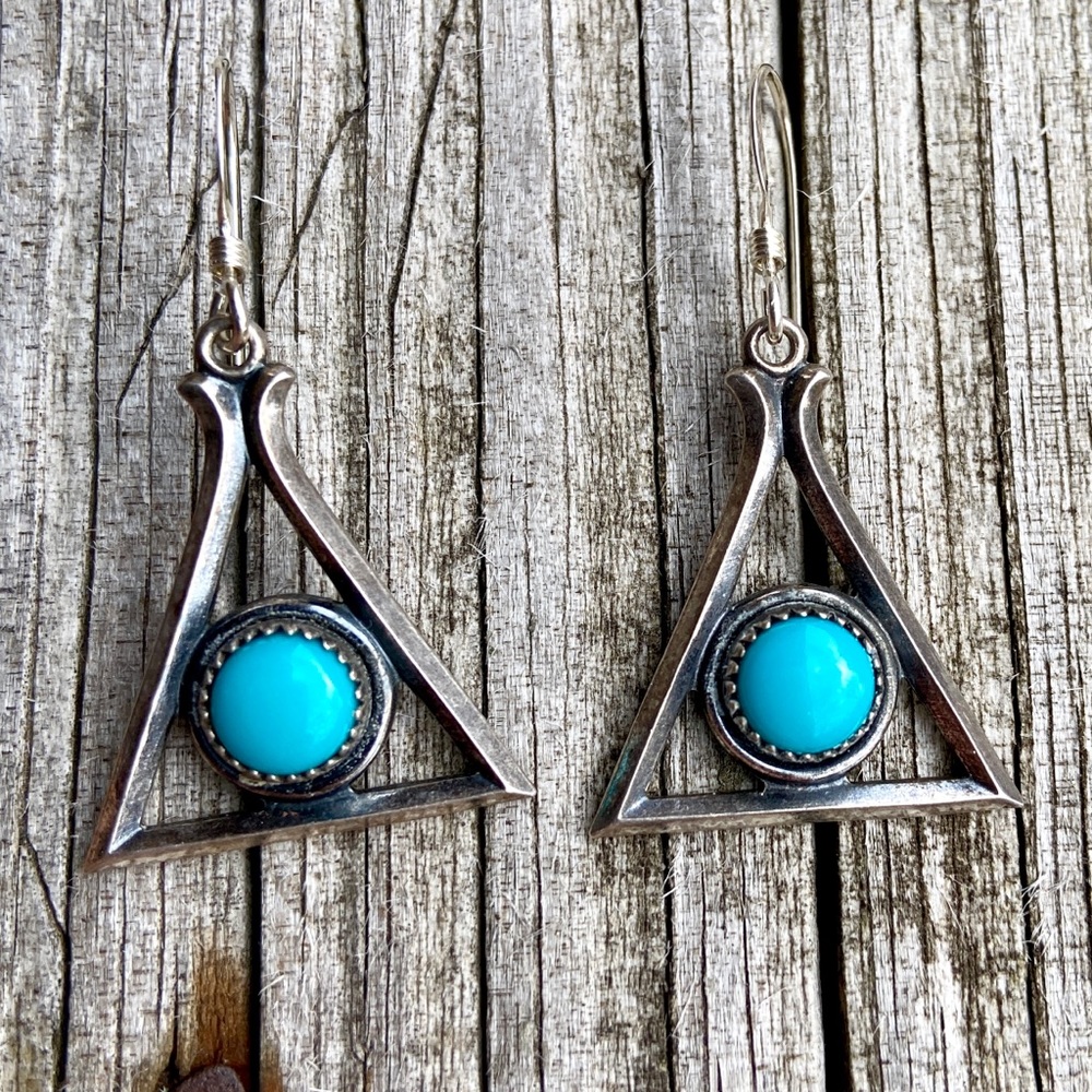Sold 📣 Vintage Triangle Turquoise & Sterling Earrings - Picture 1 of 13